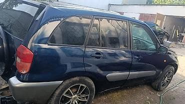 домкрат мазда: Toyota RAV4: 2001 г., 2 л, Механика, Газ, Кроссовер — 4