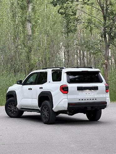 Транспорт: Toyota 4Runner: 2025 г., Автомат, Бензин, Внедорожник — 2