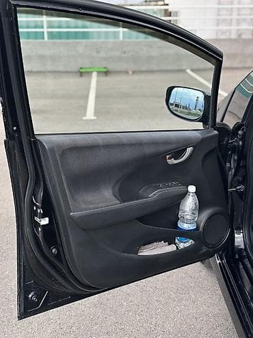 toyota cube: Honda Jazz: 2010 г., 1.5 л, Автомат, Бензин, Хэтчбэк — 6