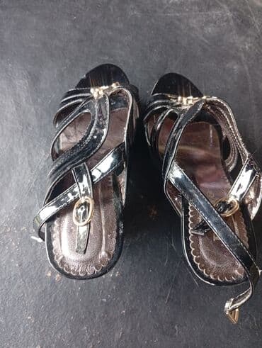 белорусская обувь для проблемных ног бишкек: Туфли платформа. цвет:черный -лакированный . размер : 35,36 состояние — 1