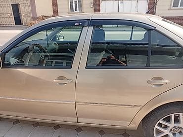 colf 2: Volkswagen Bora: 2002 г., 1.6 л, Автомат, Бензин, Седан — 6