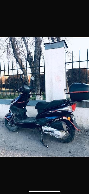 toyota corolla 2017: Тип скутера 125 куб. см, Бензин — 2