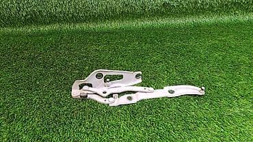 bmw e36: Петля крышки багажника R Е90 7 060 628 Год 2006 В отличном — 1