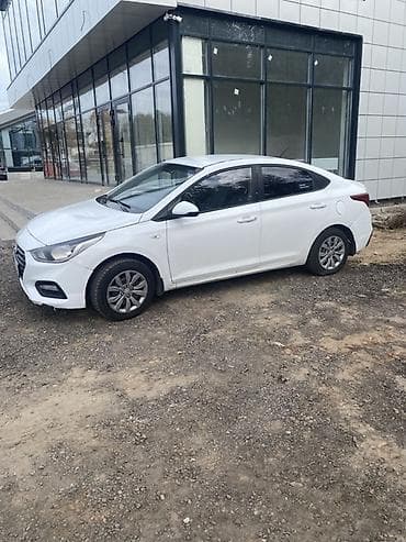 Hyundai Solaris: 2017 г., 1.4 л, Бензин, Седан — 6