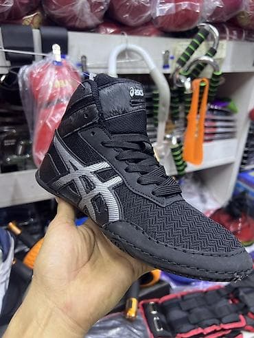 Мужские кроссовки, 35, 36, 37, Asics, Новый, цвет - Черный, Самовывоз, Бесплатная доставка, Платная доставка