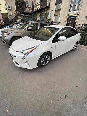 prius v: Toyota Prius: 2016 г., Гибрид, Хэтчбэк — 5