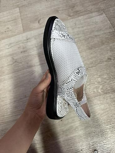 Босоножки, сандалии, шлепанцы: Женские сандалии с открытым носком - Цвет: белый с фактурным — 3