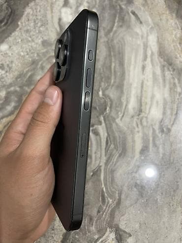 iphone 15 128gb: IPhone 15 Pro, Black Titanium, Чехол, 81 % — 4