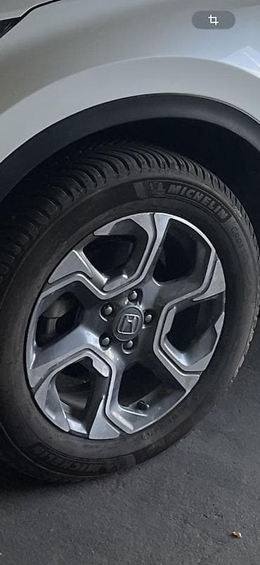 man tgx: Шины 235 / 60 / R 18, Б/у, Michelin — 1