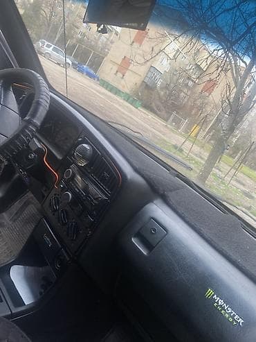 Volkswagen: Volkswagen Passat: 1992 г., 1.8 л, Механика, Газ, Универсал — 9