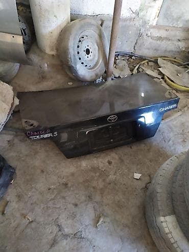 в багажник: Toyota, Оригинал — 1