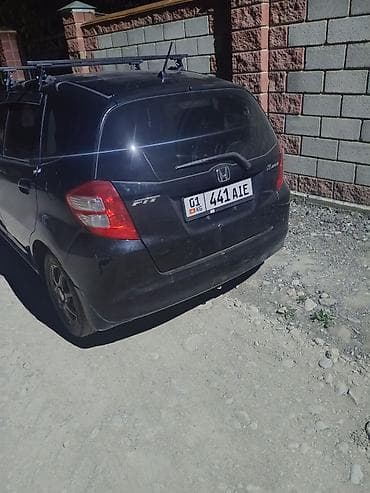 nissan cefiro 32: Honda Fit: 2008 г., 1.3 л, Вариатор, Хэтчбэк — 3