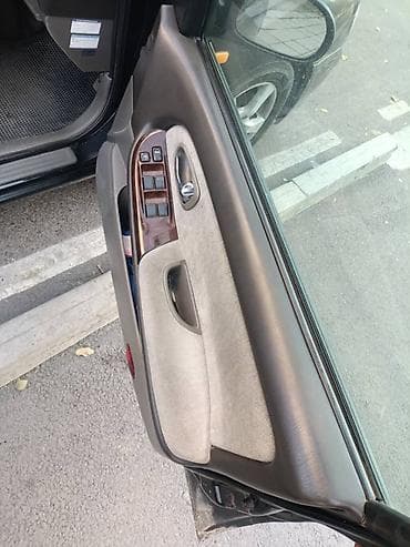 subaru aut: Nissan Cefiro: 1999 г., Седан — 2