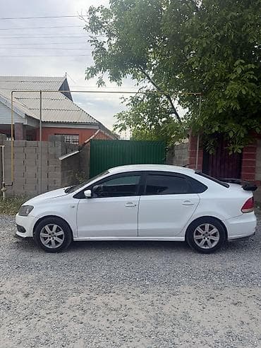 авто поло: Volkswagen Polo: 2014 г., 1.6 л, Механика, Бензин, Седан — 2