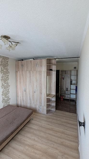 Бөлмөлөрдү ижарага берүү: 18 м², Эмереги менен — 3