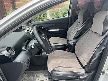 Продажа авто: Toyota Yaris: 2008 г., 1.3 л, Автомат, Бензин, Седан — 10