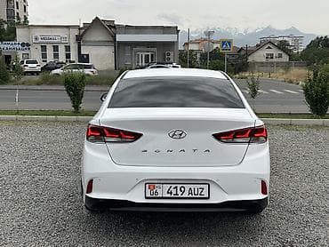 Hyundai Sonata: 2021 г., 2 л, Автомат, Газ, Седан — 4