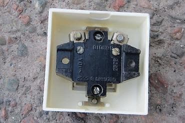 lu led: Продаю выключатели и розетки молочного цвета, наружныенадёжные — 4