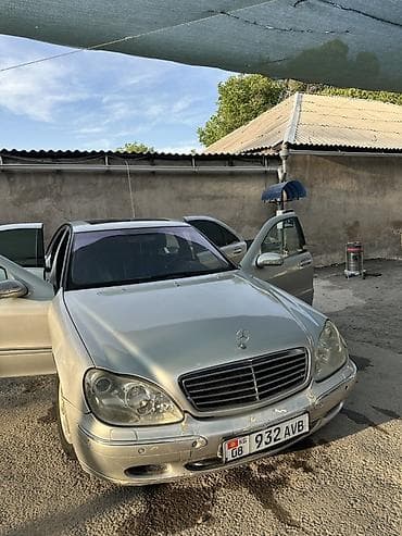 kia ev3: Mercedes-Benz 220: 2000 г., 5 л, Автомат, Бензин — 2