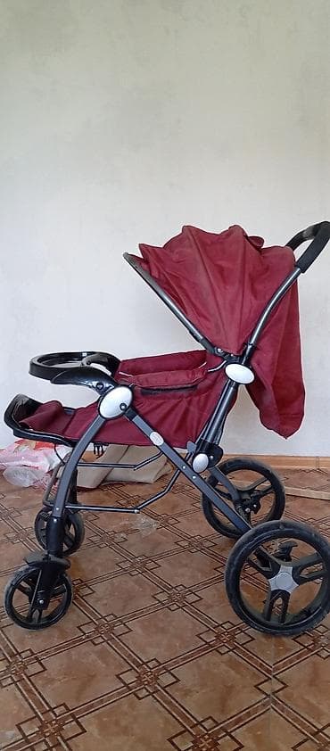 отдам коляски б у: Оригинал коляска 7000 сомго алынған. Бир, эки жолу эле колдонулду — 1