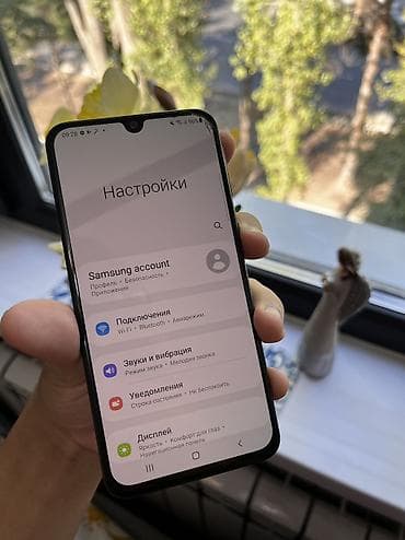 apple display: Samsung Galaxy A40, Б/у, 64 ГБ, цвет - Голубой, 2 SIM — 5