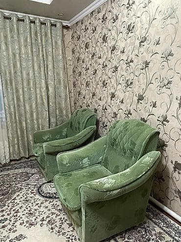 мебель классика: Комплект мягкой мебели в классическом стиле, обивка — зеленый велюр с — 6