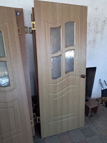 искусственный газон для футбольного поля: Меж комнатные двери б/у — 2