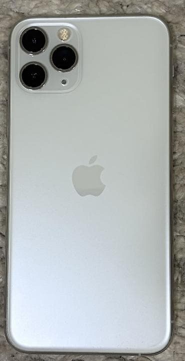 13 mini: IPhone 11 Pro, Б/у, 256 ГБ, Белый, Чехол — 1