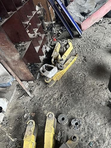 pump wedge: В хорошем состоянии Двухстоечный электрогидравлический подъёмник для — 3