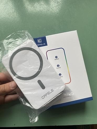 gestalt hero: Портативный аккумулятор CAFELE с беспроводной зарядкой MagSafe 10000 — 1