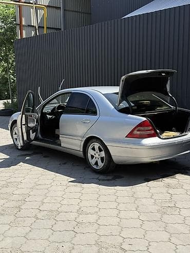 Продажа авто: Mercedes-Benz C-Class: 2001 г., 3.2 л, Механика, Бензин, Седан — 2