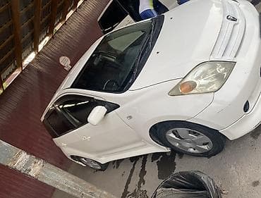 runx alex: Toyota Ist: 2003 г., 1.3 л, Автомат, Бензин, Хэтчбэк — 4