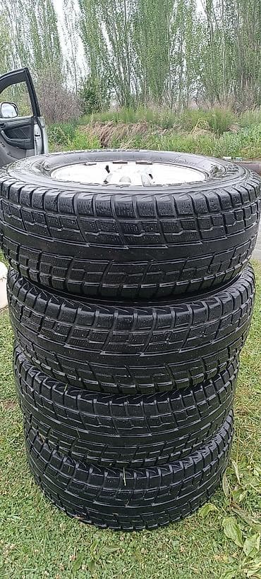 колосо: Дөңгөлөктөр монтажда 265 / 70 / R 16, Кыш, Колдонулган, Комплект, Жол тандабастар (АТ/МТ), Куйма, тешиктери - 6 — 3