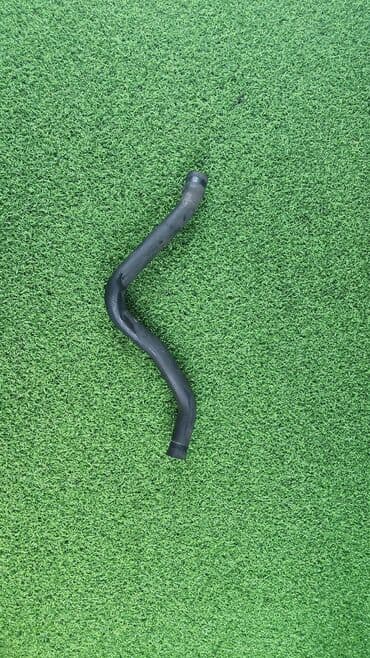 блок предохранителей: Патрубок е39 2000г 6421 8 367 929 В отличном состоянии, очень — 1