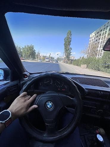 range rower: BMW 5 series: 1991 г., Механика, Бензин, Седан — 4