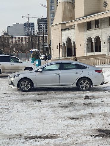 san: Hyundai Sonata: 2019 г., 2 л, Автомат, Газ, Седан — 3