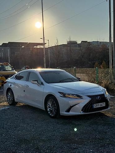 Lexus: Lexus ES: 2022 г., 2.5 л, Автомат, Гибрид, Седан — 5