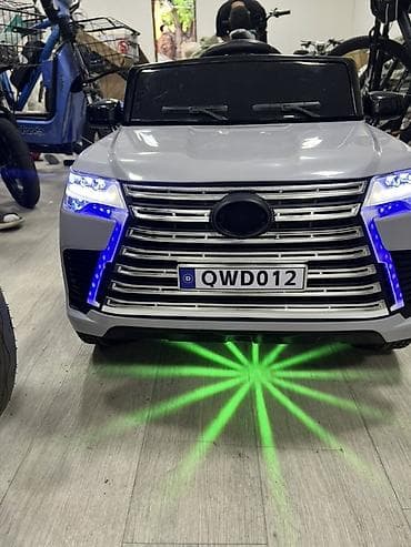 Детский электромобиль с яркой LED-подсветкой - Кузов: двухместный — 3