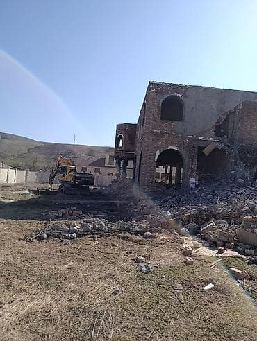 Үй жана бакча: Услуги по демонтажу и разборке зданий любой сложности - — 1