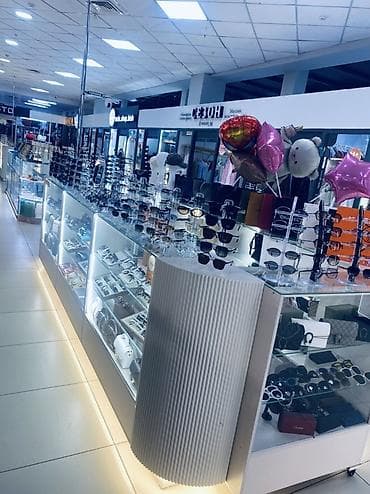 Кыймылсыз мүлк: Сдаю Аренду половина островок ТЦ KARAVAN - Формат: стеклянный — 2