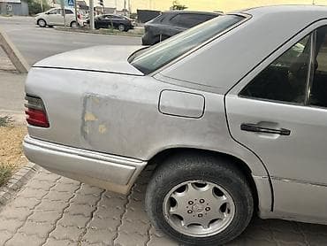 комутатор 124: Mercedes-Benz W124: 1994 г., 2.2 л, Автомат, Бензин, Седан — 6