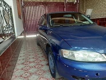 Транспорт: Opel Vectra: 2002 г., 1.8 л, Механика, Бензин, Хэтчбэк — 2