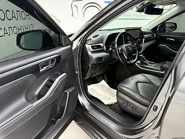 боковой тырмо: Toyota Highlander: 2023 г., 2.5 л, Вариатор, Гибрид, Кроссовер — 9
