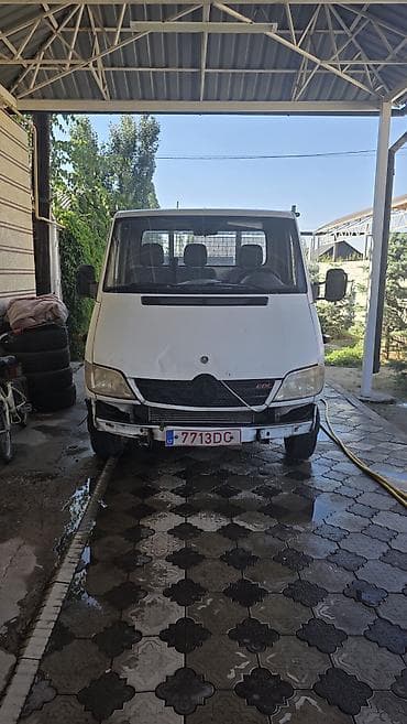 Грузовик, Mercedes-Benz, Стандарт, 4 т, Б/у — 3