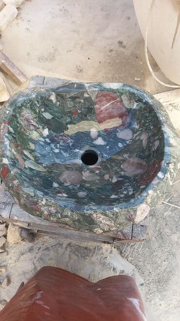 столешницы из натурального камня: Раковины из речного камня и гранита — 1