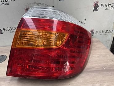 2007: Стоп-сигнал задний правый Toyota Highlander Оригинальная правая — 2