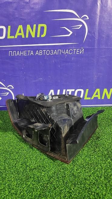 civic type r: Передняя правая фара Honda 2009 г., Б/у, Оригинал, Япония — 3