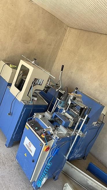 Компрессорлор: Срочно продаю полный комплект станков для пластиковых окон. Состояние — 1