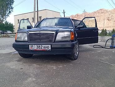 Унаа сатуу: Mercedes-Benz W124: 1995 г., 2.3 л, Кол менен иштөөчү, Бензин, Универсал — 1