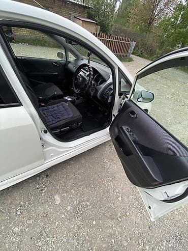 срв 2007: Honda Fit: 2004 г., 1.5 л, Вариатор, Бензин, Хэтчбэк — 10